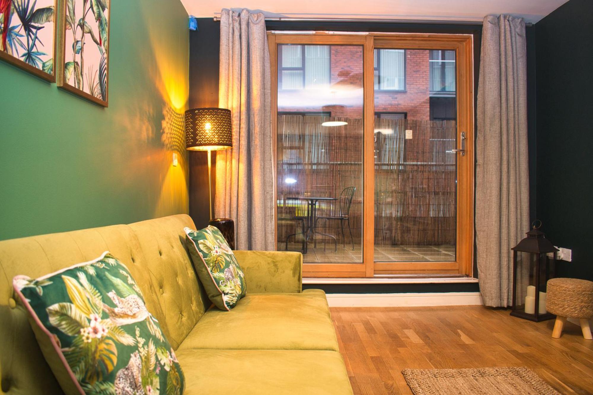 Spacious City Centre Apt - Free Parking - Ao Arena Manchester Exterior foto